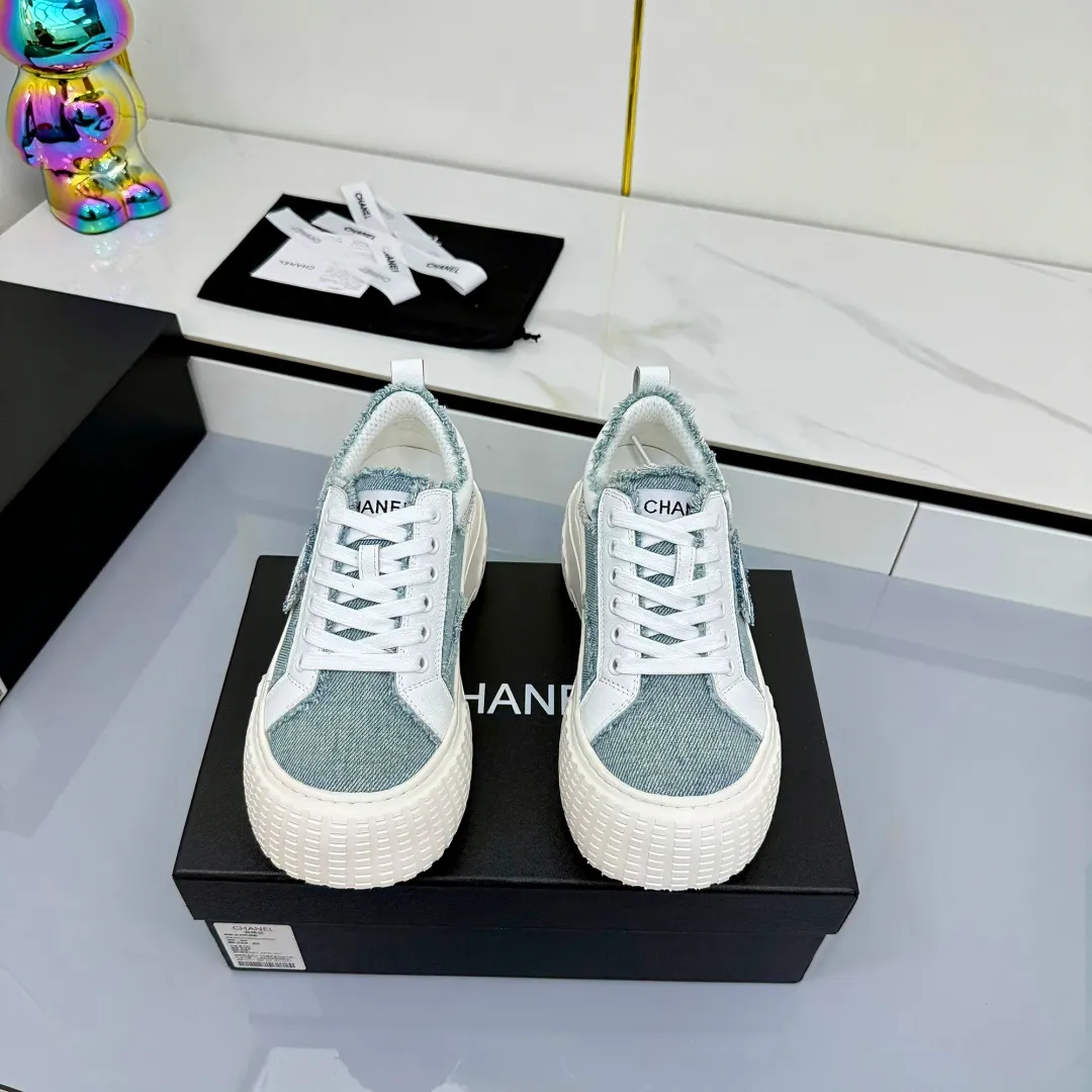 👟👟Ex-factory price 640👟👟 Chanel bread shoes ~ original calfskin panda shoes Chanel 25C latest hot style panda black and white sports shoes casual sneakers Xiaoxiang hot item classic black and white panda color coco girls must pay Fabric: original custom mixed sheepskin lining: original imported breathable mesh lining outsole: Original molded rubber + TPU combination Size: Women's 35-41 Buy now👉